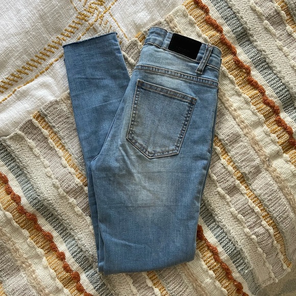 Streetwear Society Skinny Jeans with Flower Embroidery - Picture 5 of 8